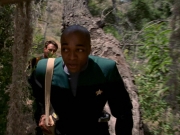extant_StarTrek_VOY_6x01-EquinoxPart2_01482.jpg