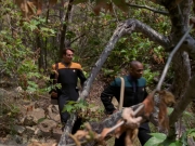 extant_StarTrek_VOY_6x01-EquinoxPart2_01503.jpg