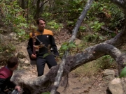 extant_StarTrek_VOY_6x01-EquinoxPart2_01505.jpg