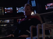 extant_StarTrek_VOY_6x01-EquinoxPart2_01537.jpg