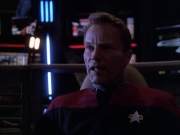 extant_StarTrek_VOY_6x01-EquinoxPart2_01579.jpg