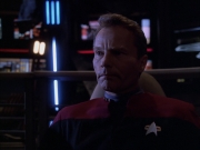 extant_StarTrek_VOY_6x01-EquinoxPart2_01581.jpg