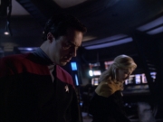 extant_StarTrek_VOY_6x01-EquinoxPart2_01665.jpg