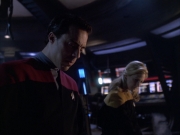 extant_StarTrek_VOY_6x01-EquinoxPart2_01667.jpg