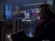 extant_StarTrek_VOY_6x01-EquinoxPart2_01695.jpg
