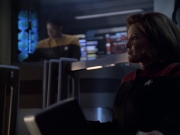 extant_StarTrek_VOY_6x01-EquinoxPart2_01697.jpg