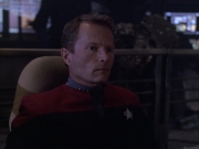 extant_StarTrek_VOY_6x01-EquinoxPart2_01723.jpg