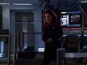extant_StarTrek_VOY_6x01-EquinoxPart2_01734.jpg