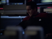 extant_StarTrek_VOY_6x01-EquinoxPart2_01778.jpg