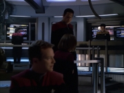 extant_StarTrek_VOY_6x01-EquinoxPart2_01820.jpg