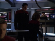extant_StarTrek_VOY_6x01-EquinoxPart2_01821.jpg