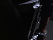 extant_StarTrek_VOY_6x01-EquinoxPart2_01832.jpg