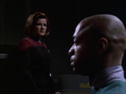 extant_StarTrek_VOY_6x01-EquinoxPart2_01838.jpg