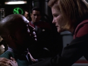 extant_StarTrek_VOY_6x01-EquinoxPart2_01863.jpg