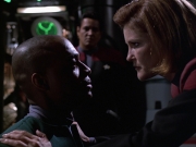extant_StarTrek_VOY_6x01-EquinoxPart2_01874.jpg