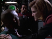 extant_StarTrek_VOY_6x01-EquinoxPart2_01887.jpg