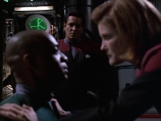 extant_StarTrek_VOY_6x01-EquinoxPart2_01890.jpg