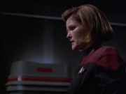 extant_StarTrek_VOY_6x01-EquinoxPart2_01915.jpg
