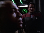 extant_StarTrek_VOY_6x01-EquinoxPart2_01927.jpg