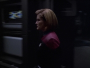 extant_StarTrek_VOY_6x01-EquinoxPart2_01933.jpg
