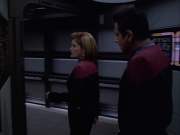extant_StarTrek_VOY_6x01-EquinoxPart2_01937.jpg