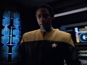 extant_StarTrek_VOY_6x01-EquinoxPart2_01954.jpg