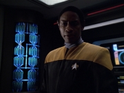 extant_StarTrek_VOY_6x01-EquinoxPart2_01958.jpg