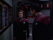 extant_StarTrek_VOY_6x01-EquinoxPart2_01965.jpg
