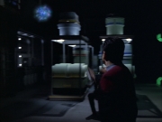 extant_StarTrek_VOY_6x01-EquinoxPart2_02003.jpg