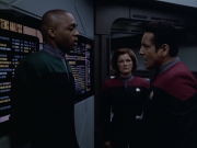 extant_StarTrek_VOY_6x01-EquinoxPart2_02024.jpg