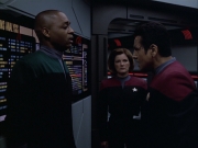 extant_StarTrek_VOY_6x01-EquinoxPart2_02026.jpg