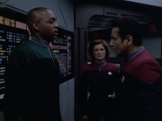 extant_StarTrek_VOY_6x01-EquinoxPart2_02027.jpg