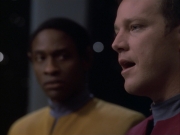 extant_StarTrek_VOY_6x01-EquinoxPart2_02052.jpg