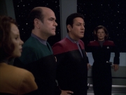extant_StarTrek_VOY_6x01-EquinoxPart2_02053.jpg