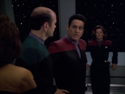 extant_StarTrek_VOY_6x01-EquinoxPart2_02069.jpg