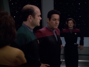 extant_StarTrek_VOY_6x01-EquinoxPart2_02072.jpg