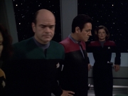 extant_StarTrek_VOY_6x01-EquinoxPart2_02077.jpg