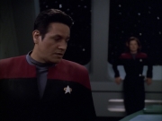Filename=extant_StarTrek_VOY_6x01-EquinoxPart2_02081.jpg
Filesize=122KiB
Dimensions=1200x900
Date added=Dec 27, 2019 extant_StarTrek_VOY_6x01-EquinoxPart2_02081.jpg