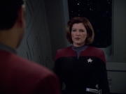 extant_StarTrek_VOY_6x01-EquinoxPart2_02112.jpg