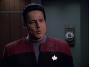 extant_StarTrek_VOY_6x01-EquinoxPart2_02117.jpg
