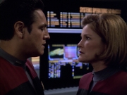 extant_StarTrek_VOY_6x01-EquinoxPart2_02138.jpg