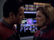 extant_StarTrek_VOY_6x01-EquinoxPart2_02146.jpg