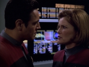 extant_StarTrek_VOY_6x01-EquinoxPart2_02148.jpg