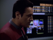 extant_StarTrek_VOY_6x01-EquinoxPart2_02152.jpg
