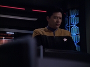 extant_StarTrek_VOY_6x01-EquinoxPart2_02181.jpg