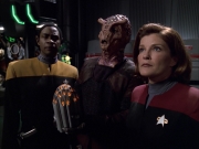 extant_StarTrek_VOY_6x01-EquinoxPart2_02334.jpg