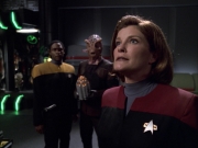 extant_StarTrek_VOY_6x01-EquinoxPart2_02343.jpg
