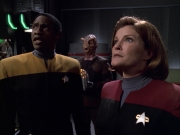 extant_StarTrek_VOY_6x01-EquinoxPart2_02347.jpg