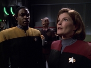extant_StarTrek_VOY_6x01-EquinoxPart2_02348.jpg