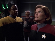 extant_StarTrek_VOY_6x01-EquinoxPart2_02349.jpg